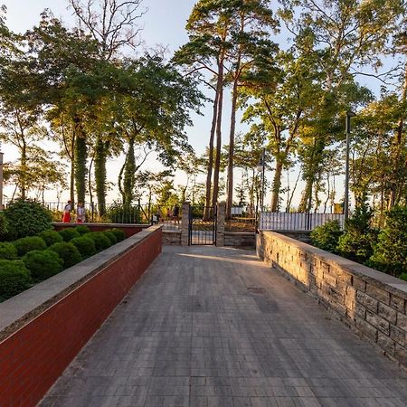 Apartament 7M Z Basenem W Jednym Budynku Klifowa Rewal Bon Turystyczny !!! Free Private Parking Esterno foto